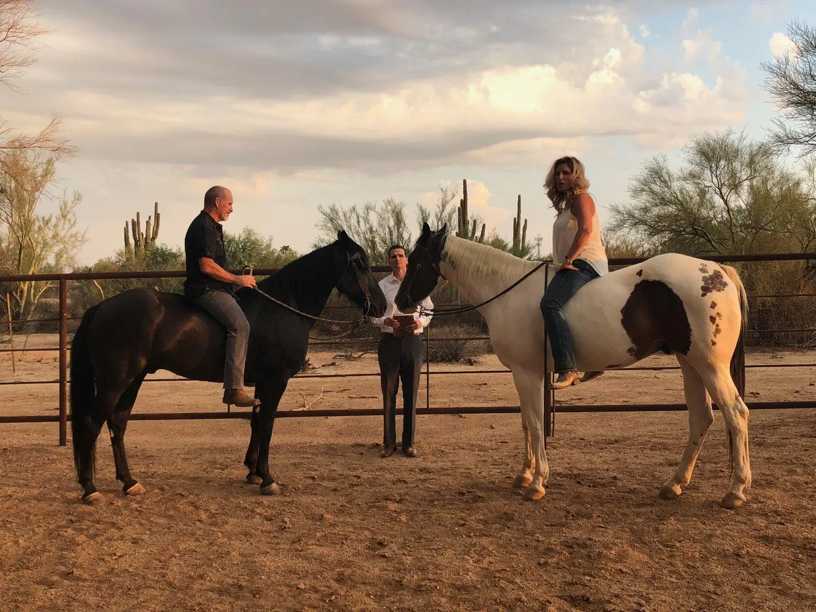 courthouse wedding, maricopa county marriage license, arizona marriage license, horseback wedding, wedding on horses